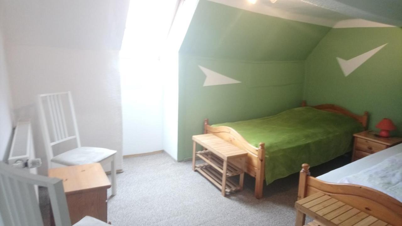 Neukalener Stadthaus Zum Alten Schmied エクステリア 写真